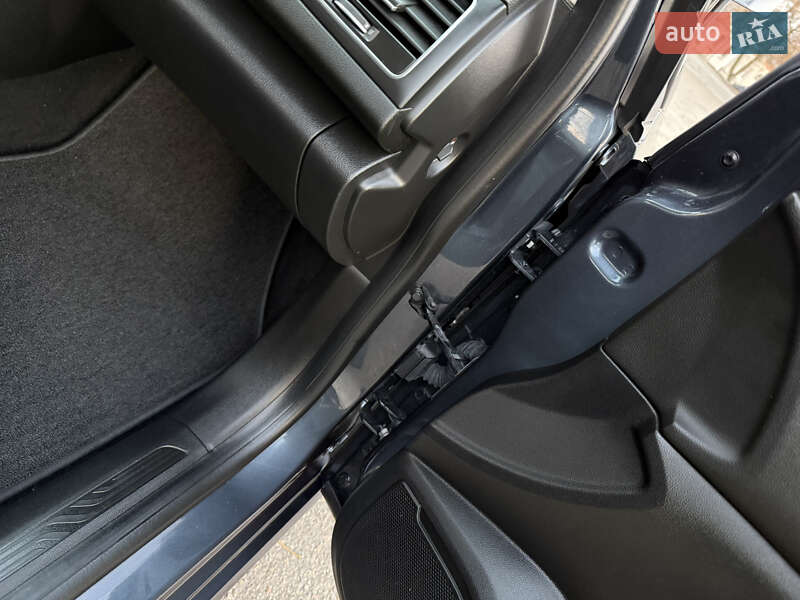 Универсал Renault Megane 2020 в Днепре фото 108 Универсал Renault Megane 2020 в Днепре