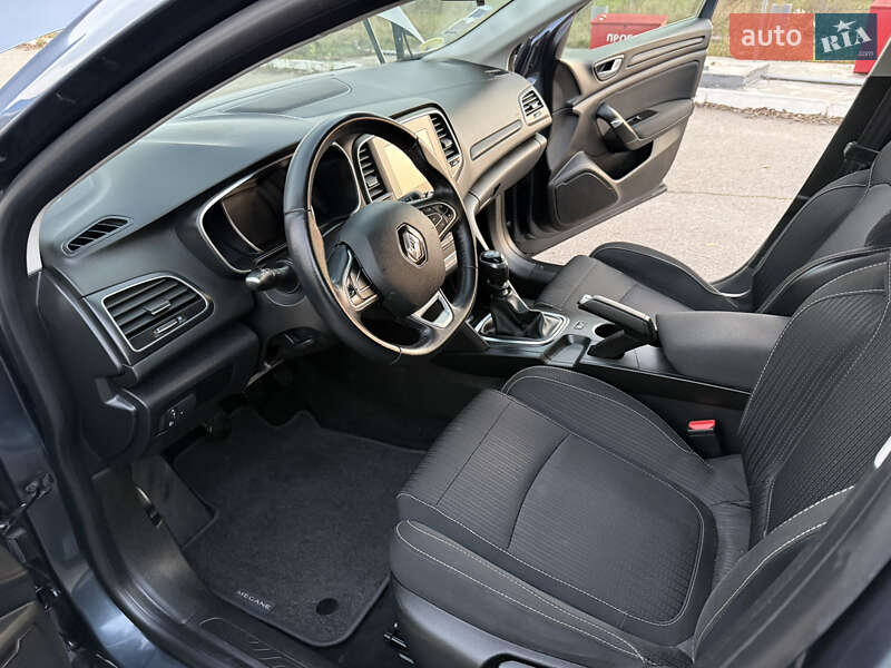 Универсал Renault Megane 2020 в Днепре фото 115 Универсал Renault Megane 2020 в Днепре