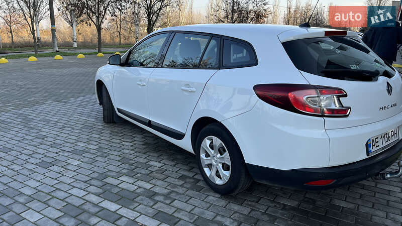 Хетчбек Renault Megane 2011 в Кам'янському