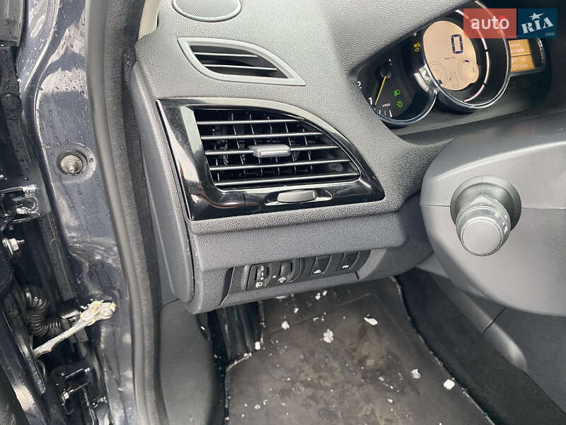 Универсал Renault Megane 2014 в Нововолынске