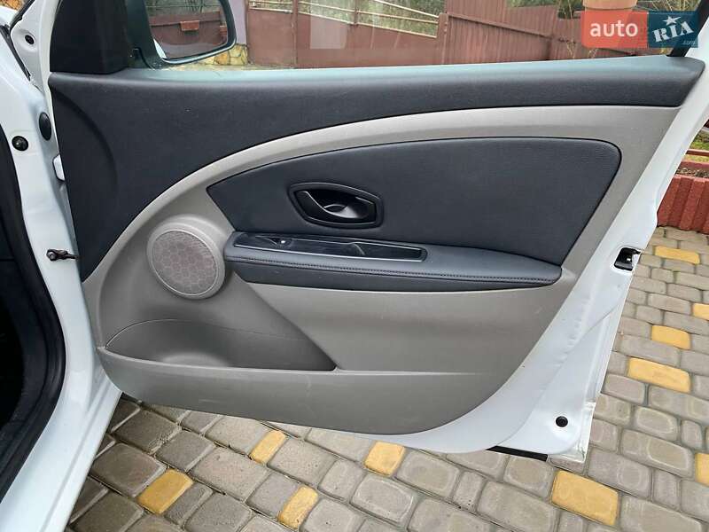 Хэтчбек Renault Megane 2011 в Виннице