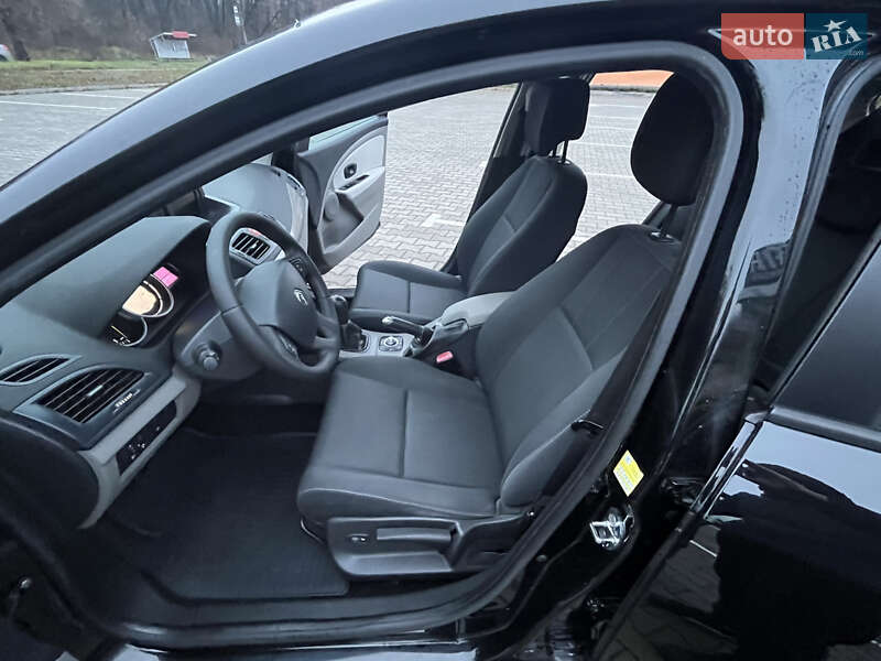 Хэтчбек Renault Megane 2011 в Виннице фото 35 Хэтчбек Renault Megane 2011 в Виннице