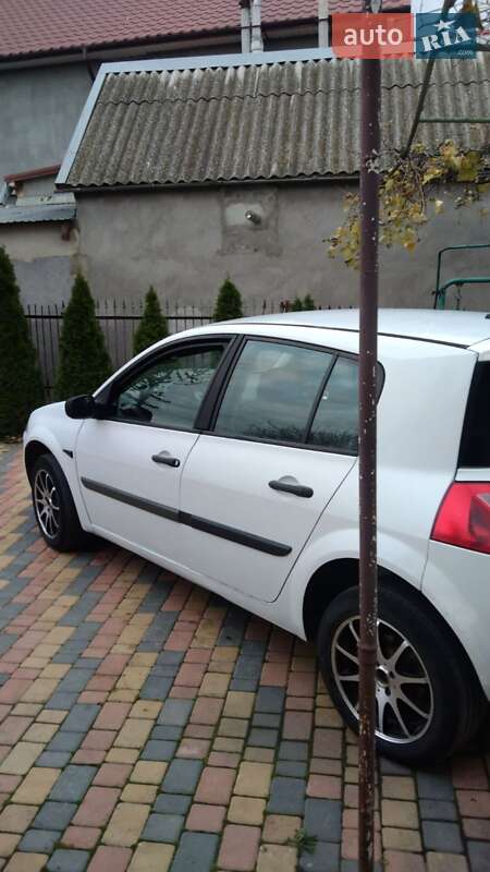 Седан Renault Megane 2003 в Килии