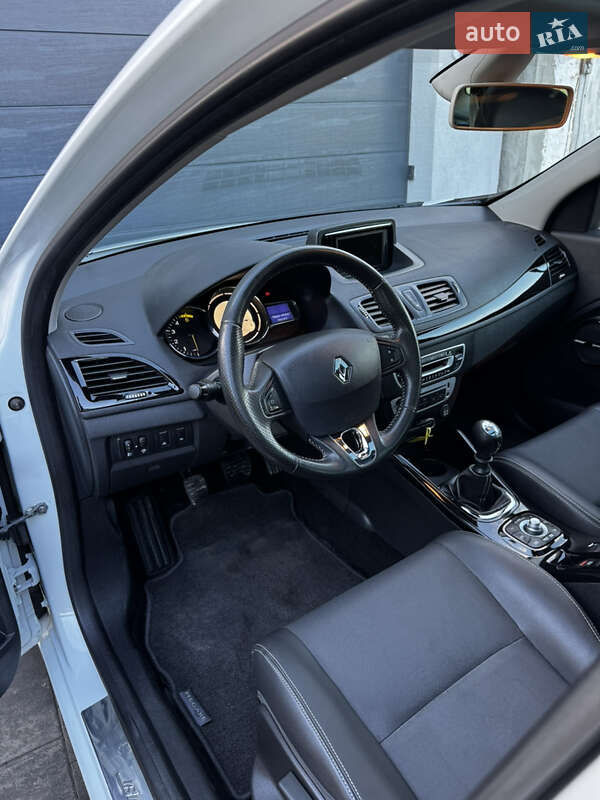 Универсал Renault Megane 2013 в Полтаве фото 30 Универсал Renault Megane 2013 в Полтаве
