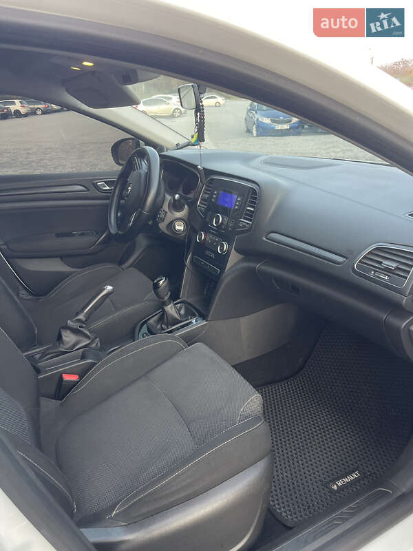 Хэтчбек Renault Megane 2017 в Запорожье