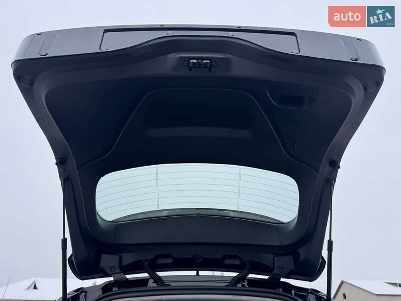 Універсал Renault Megane 2017 в Лопатині