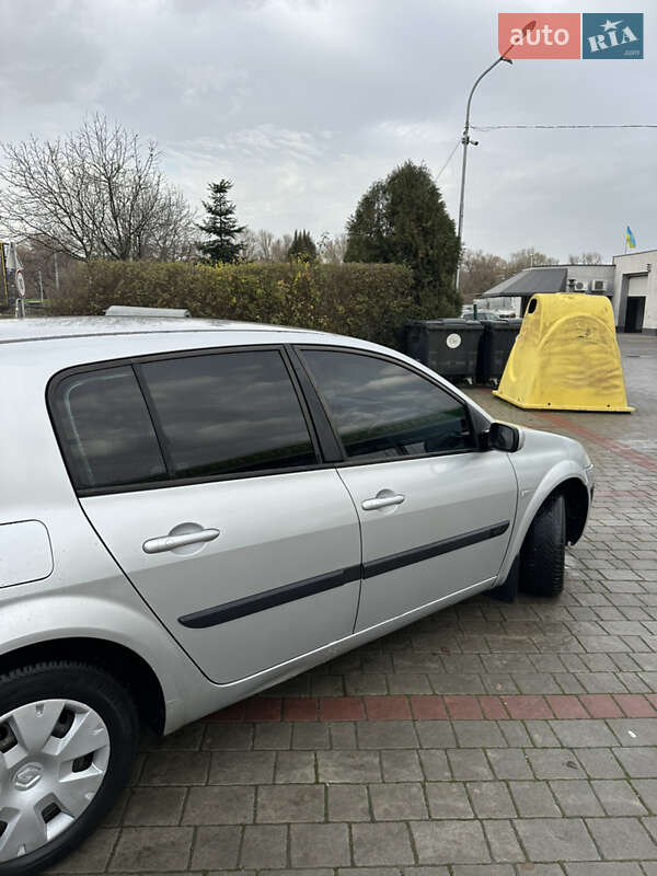 Хэтчбек Renault Megane 2004 в Ивано-Франковске