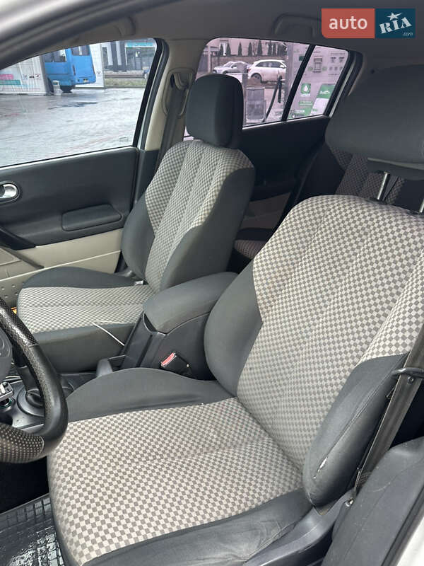 Хэтчбек Renault Megane 2004 в Ивано-Франковске