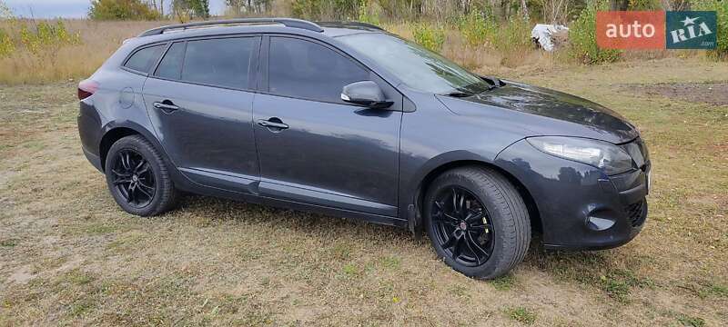 Универсал Renault Megane 2010 в Зачепиловке