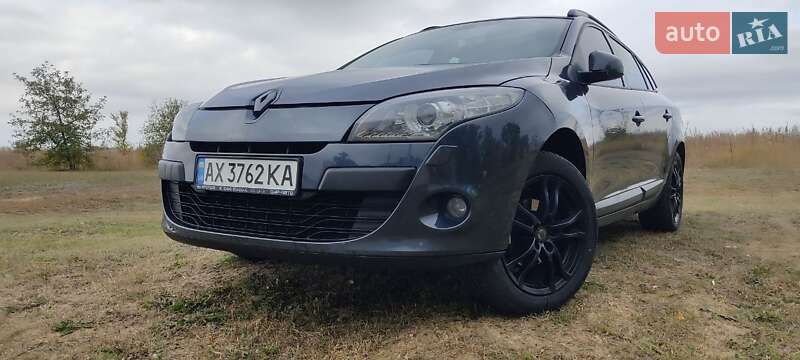 Универсал Renault Megane 2010 в Зачепиловке