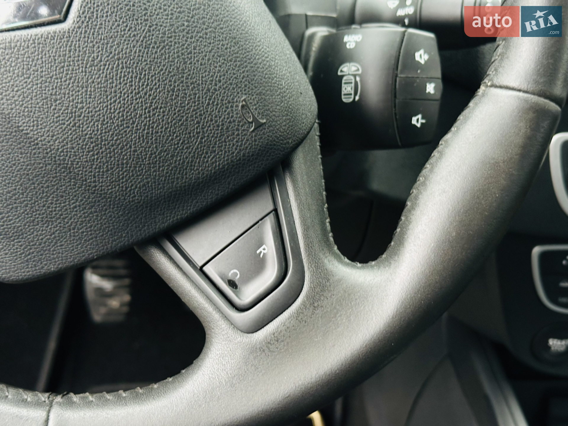 2010 Renault Megane - мініатюра 30