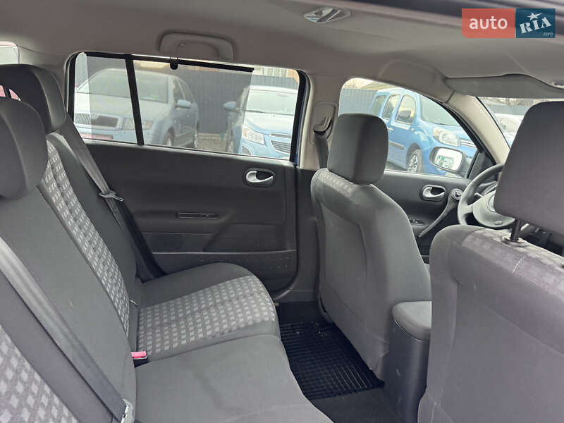 Универсал Renault Megane 2009 в Звенигородке фото 13 Универсал Renault Megane 2009 в Звенигородке