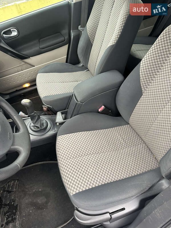 Седан Renault Megane 2004 в Киеве