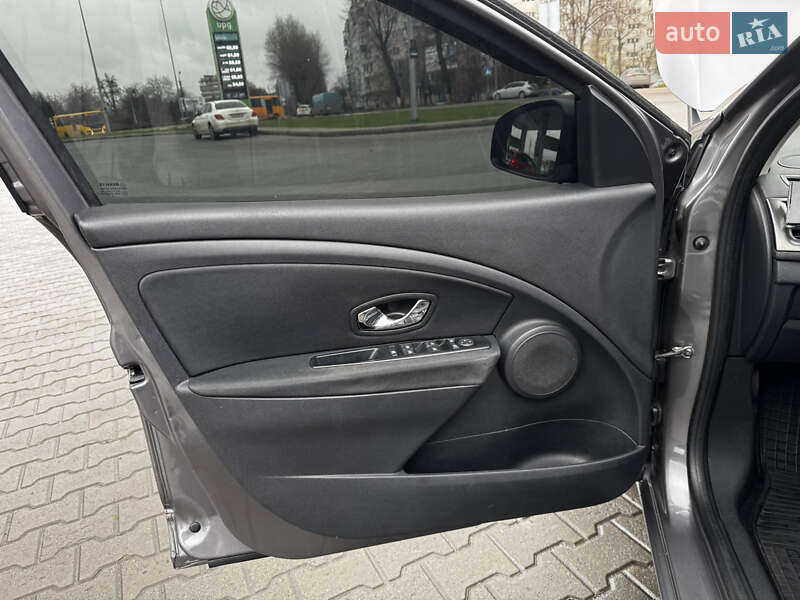 Универсал Renault Megane 2014 в Киеве