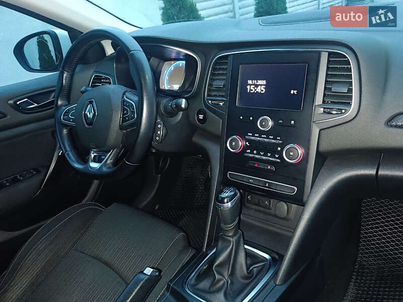 Хэтчбек Renault Megane 2017 в Александрие фото 15 Хэтчбек Renault Megane 2017 в Александрие