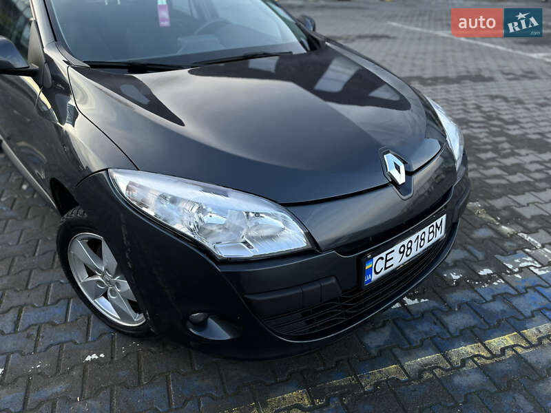 Хэтчбек Renault Megane 2011 в Черновцах