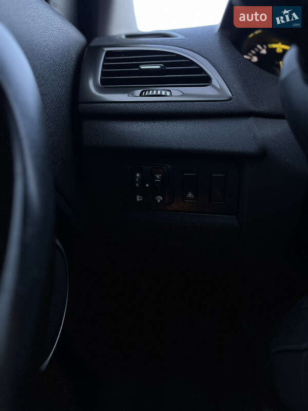 Хэтчбек Renault Megane 2011 в Черновцах