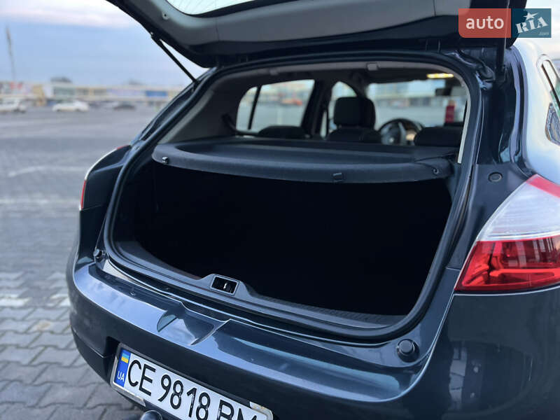 Хэтчбек Renault Megane 2011 в Черновцах