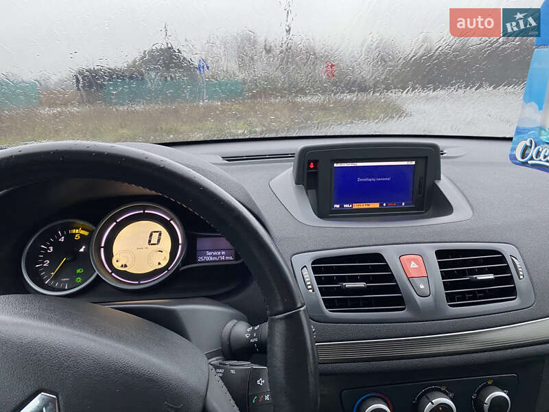 Универсал Renault Megane 2010 в Мене