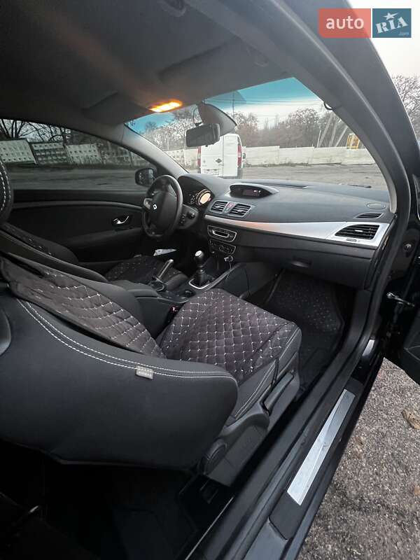 Купе Renault Megane 2010 в Кропивницком