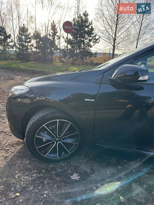 Хэтчбек Renault Megane 2012 в Киеве фото 9 Хэтчбек Renault Megane 2012 в Киеве