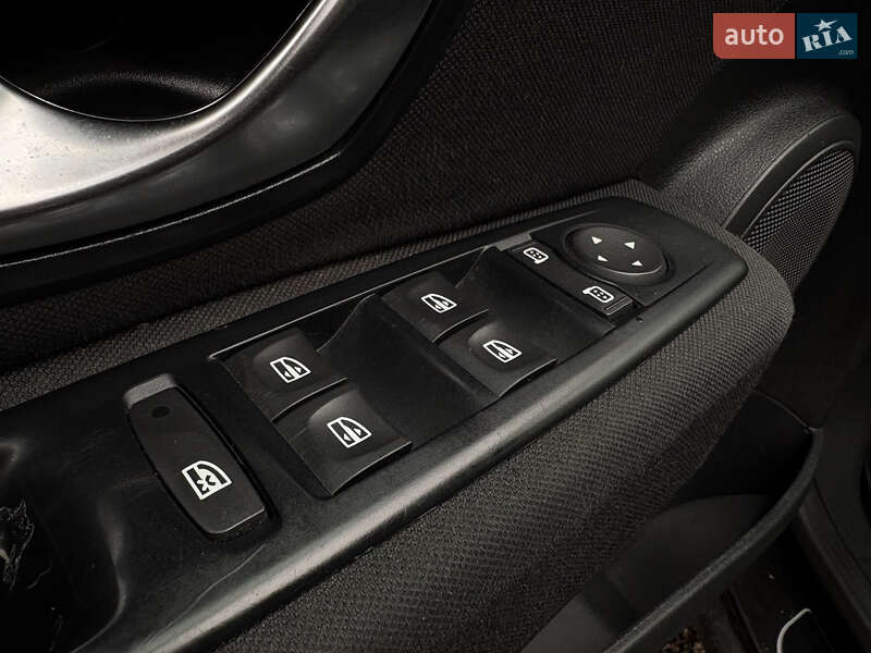 Универсал Renault Megane 2011 в Харькове фото 12 Универсал Renault Megane 2011 в Харькове