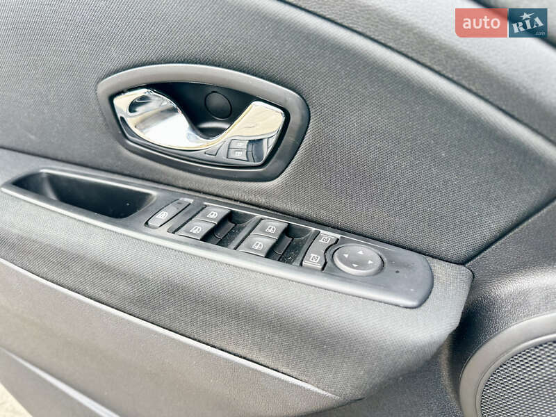 Универсал Renault Megane 2013 в Киеве