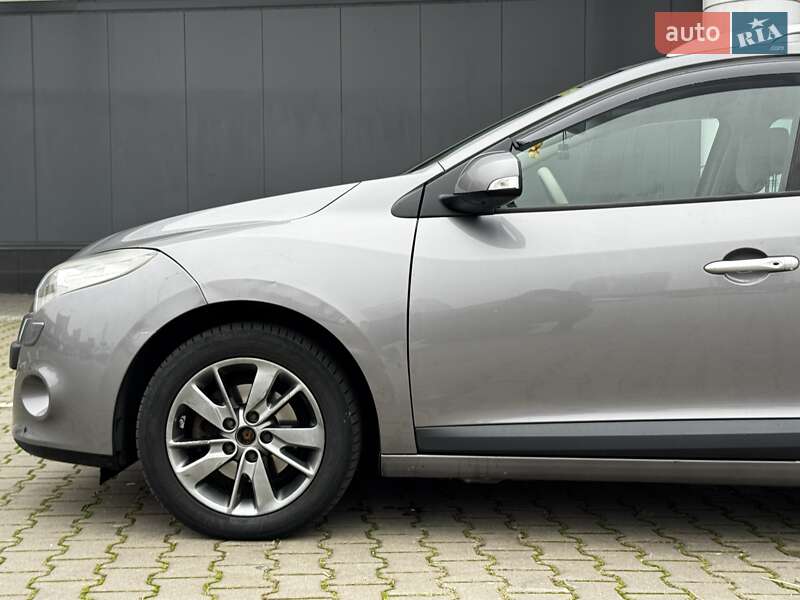 Универсал Renault Megane 2010 в Киеве фото 4 Универсал Renault Megane 2010 в Киеве