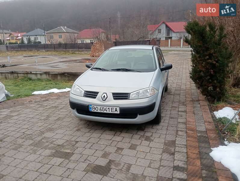 Хэтчбек Renault Megane 2003 в Болехове