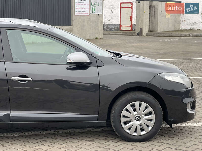 Универсал Renault Megane 2010 в Луцке фото 31 Универсал Renault Megane 2010 в Луцке