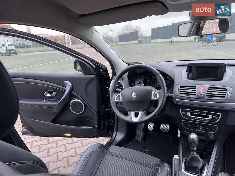 Универсал Renault Megane 2010 в Луцке фото 60 Универсал Renault Megane 2010 в Луцке