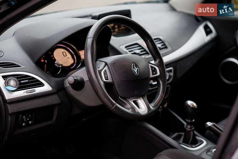 Универсал Renault Megane 2012 в Ивано-Франковске фото 22 Универсал Renault Megane 2012 в Ивано-Франковске