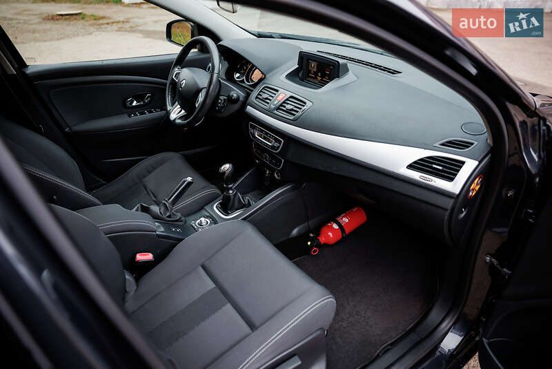 Универсал Renault Megane 2012 в Ивано-Франковске фото 24 Универсал Renault Megane 2012 в Ивано-Франковске