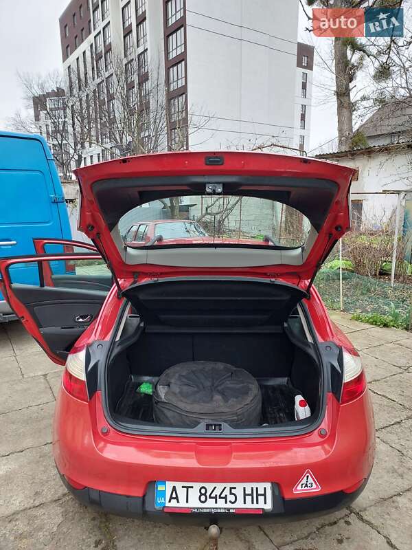 Хэтчбек Renault Megane 2010 в Ивано-Франковске фото 15 Хэтчбек Renault Megane 2010 в Ивано-Франковске