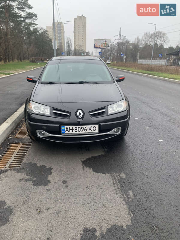 Седан Renault Megane 2009 в Києві фото 14 Седан Renault Megane 2009 в Києві