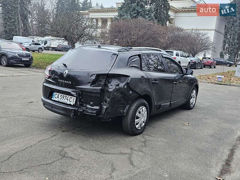 Универсал Renault Megane 2014 в Киеве фото 5 Универсал Renault Megane 2014 в Киеве