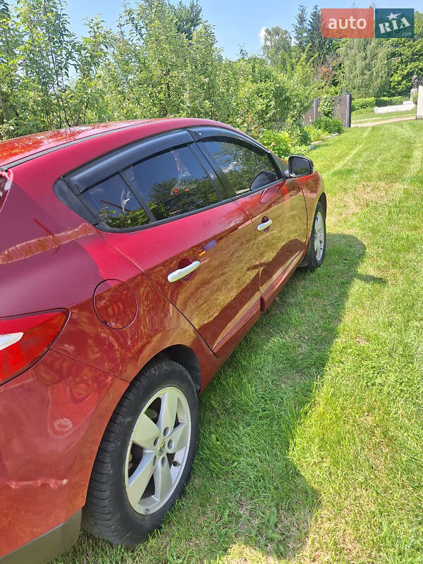 Купе Renault Megane 2010 в Дашеве фото 6 Купе Renault Megane 2010 в Дашеве