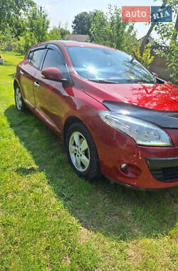 Купе Renault Megane 2010 в Дашеве