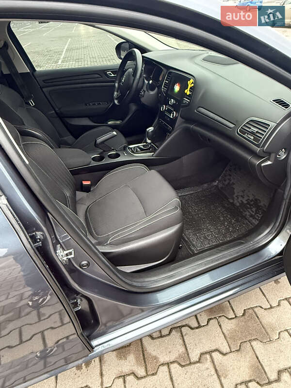 Седан Renault Megane 2017 в Киеве фото 8 Седан Renault Megane 2017 в Киеве