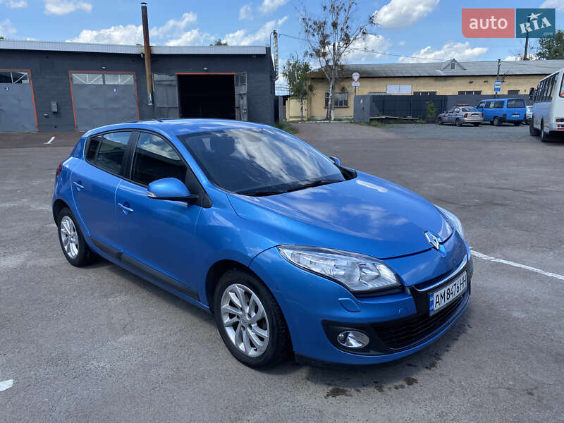 Хэтчбек Renault Megane 2012 в Коростене