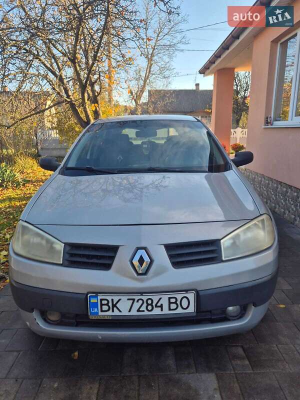 Хэтчбек Renault Megane 2005 в Дубно