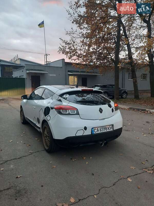 Купе Renault Megane 2011 в Умани фото 28 Купе Renault Megane 2011 в Умани