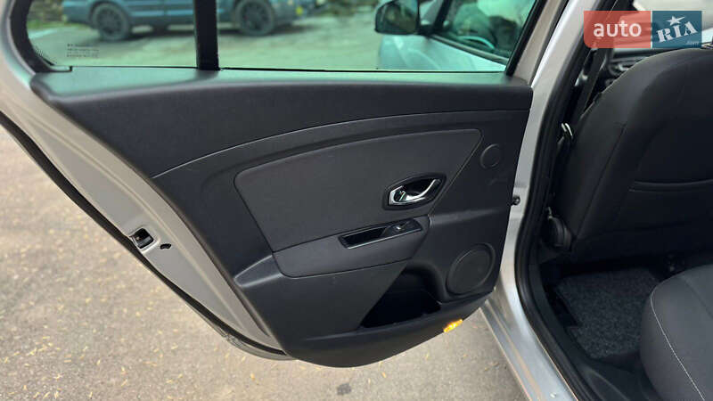 Универсал Renault Megane 2012 в Калуше фото 30 Универсал Renault Megane 2012 в Калуше