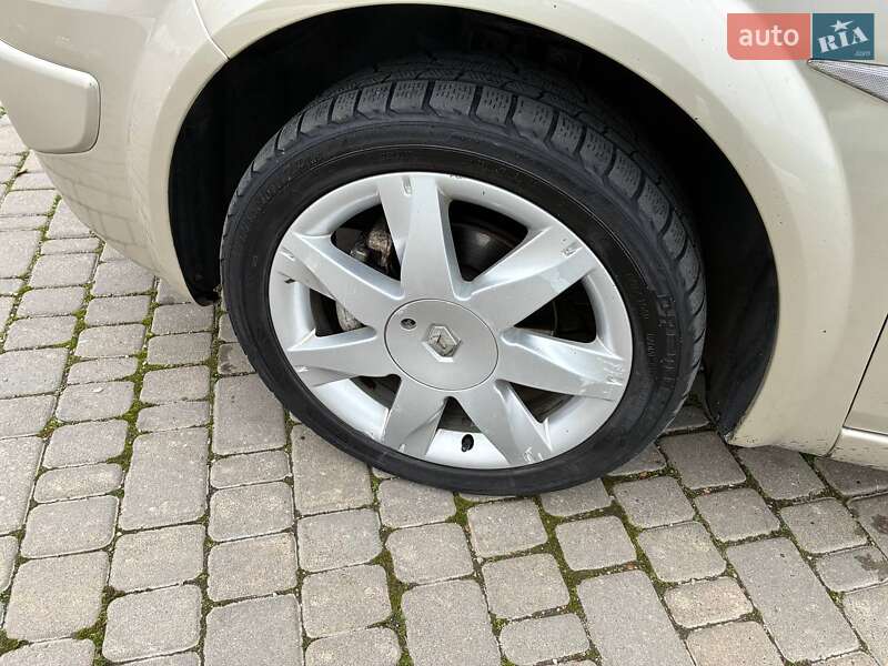 Кабриолет Renault Megane 2008 в Одессе фото 22 Кабриолет Renault Megane 2008 в Одессе