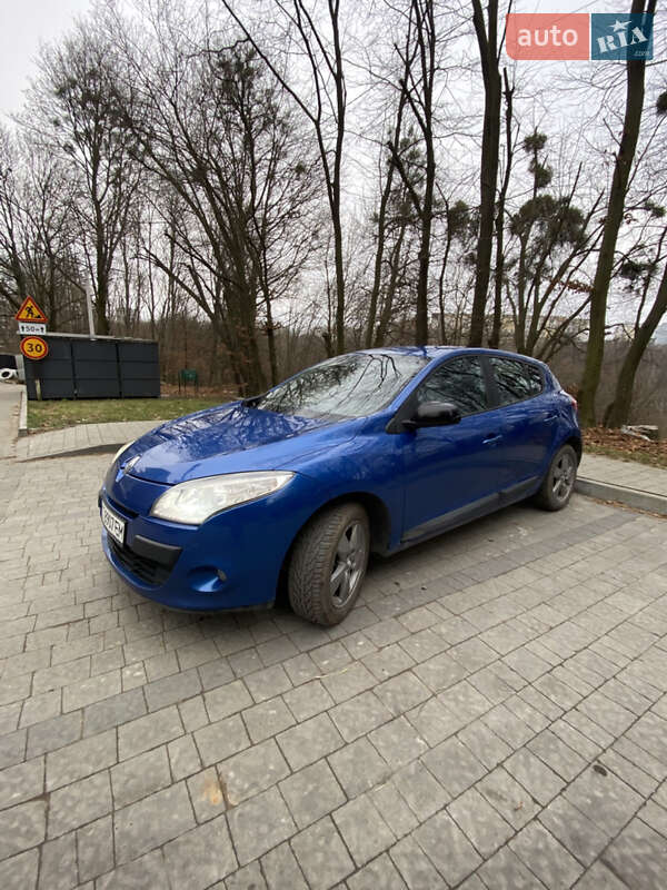 Хетчбек Renault Megane 2011 в Львові фото Хетчбек Renault Megane 2011 в Львові