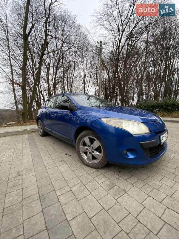 Хетчбек Renault Megane 2011 в Львові фото 10 Хетчбек Renault Megane 2011 в Львові