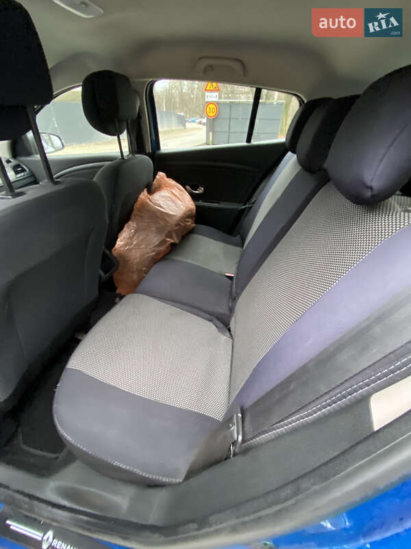 Хетчбек Renault Megane 2011 в Львові фото 14 Хетчбек Renault Megane 2011 в Львові