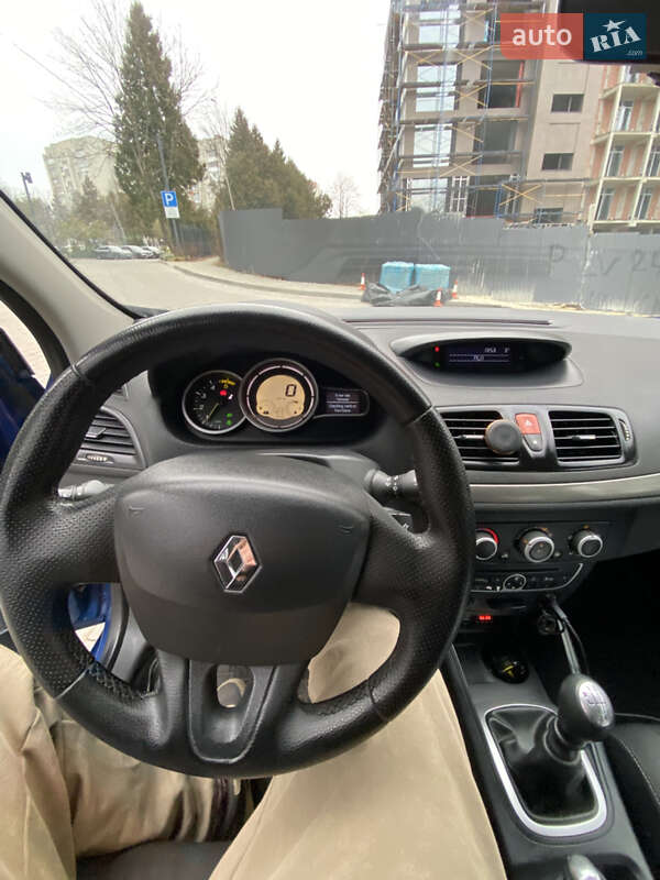 Хетчбек Renault Megane 2011 в Львові фото 18 Хетчбек Renault Megane 2011 в Львові