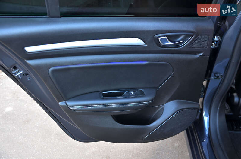 Универсал Renault Megane 2019 в Ромнах фото 28 Универсал Renault Megane 2019 в Ромнах