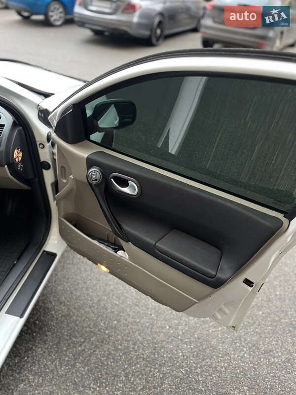 Универсал Renault Megane 2004 в Киеве